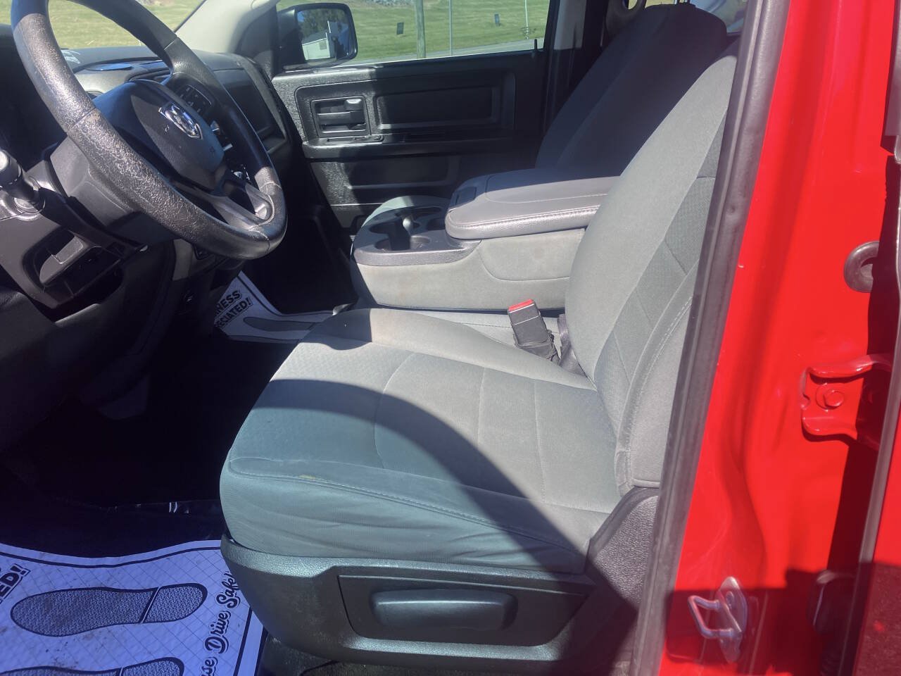 Used 2016 RAM 1500 Express w/ Popular Equipment Group AWD/4WD image 8