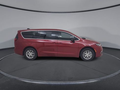 New 2026 Chrysler Pacifica Select image 17