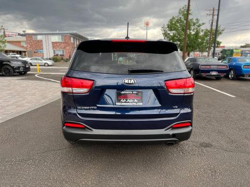 Used 2017 Kia Sorento LX V6 AWD image 6