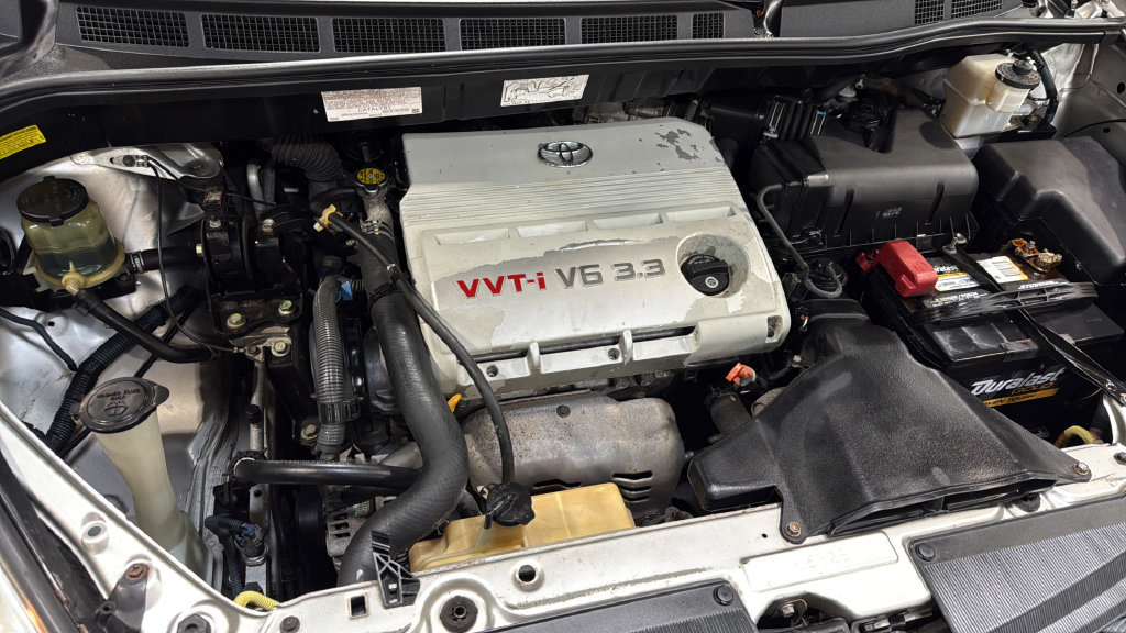 Used 2004 Toyota Sienna XLE w/ XLE Pkg 14 FWD image 28