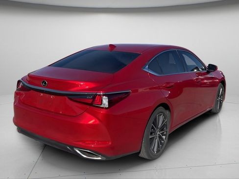 Used 2024 Lexus ES 350 w/ Premium Package FWD image 6