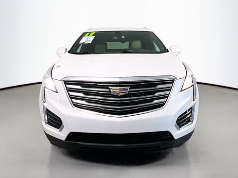 Used 2017 Cadillac XT5 FWD image 11