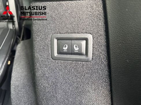 Used 2023 Jeep Grand Cherokee L Overland w/ Luxury Tech Group IV AWD/4WD image 48