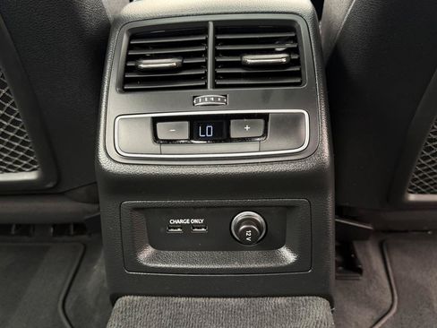 Used 2022 Audi A4 2.0T Premium Plus AWD/4WD image 38