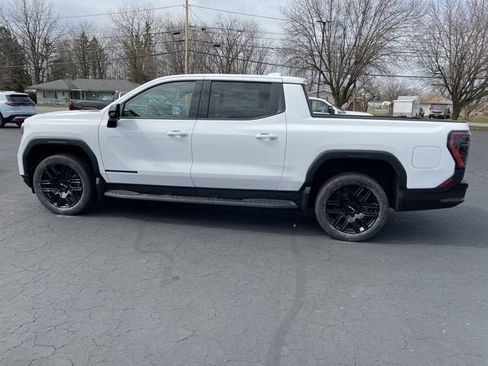 Used 2026 GMC Sierra EV Elevation w/ LPO, Elevation Dark Package AWD/4WD image 4