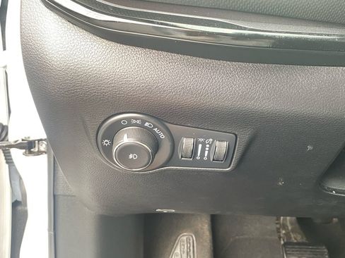 Used 2022 Jeep Compass Latitude w/ Convenience Group AWD/4WD image 21
