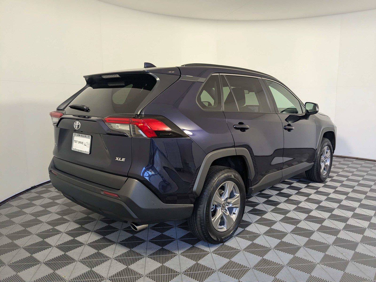Used 2024 Toyota RAV4 XLE w/ Convenience Package FWD image 5