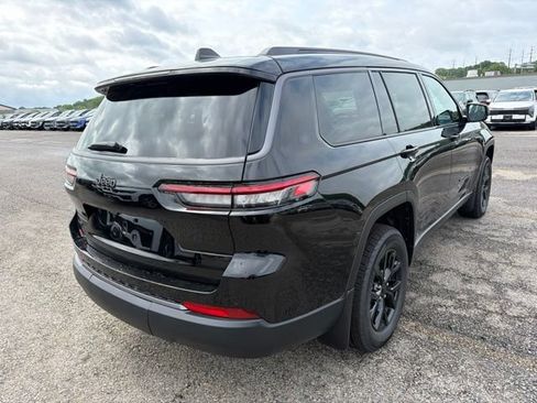 New 2026 Jeep Grand Cherokee L 4WD image 3