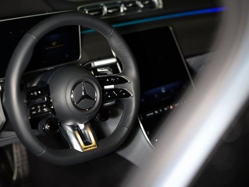 Used 2025 Mercedes-Benz S 63 AMG S image 26