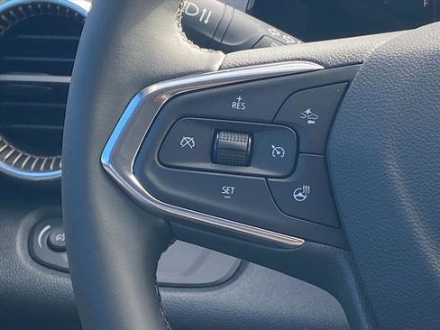 New 2026 Chevrolet Trax ACTIV w/ Sunroof Package image 8