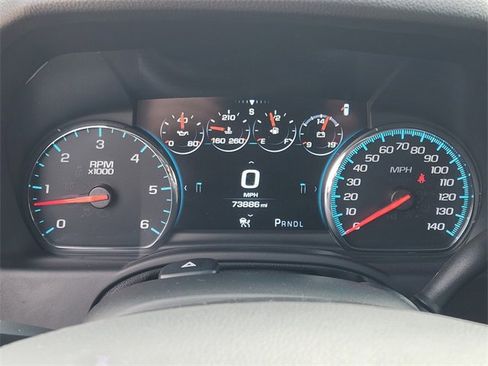 Used 2020 Chevrolet Suburban Premier image 17