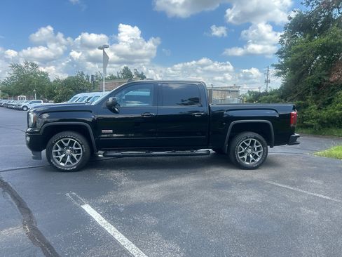 Used 2017 GMC Sierra 1500 SLT AWD/4WD image 6