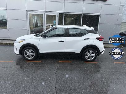 Certified 2025 Nissan Kicks Play S