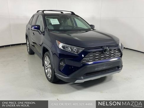 Used 2019 Toyota RAV4 Limited FWD image 3
