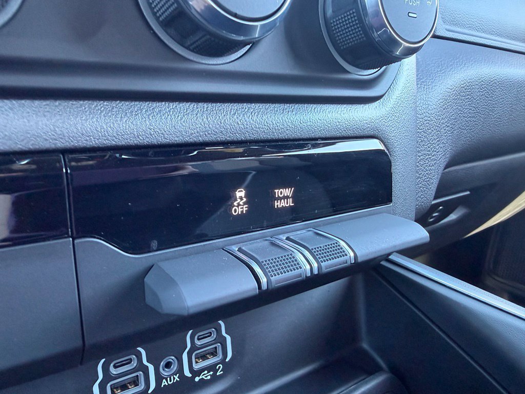Certified 2024 RAM 1500 Big Horn AWD/4WD image 25