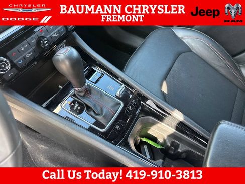 Used 2025 Jeep Compass Trailhawk AWD/4WD image 23