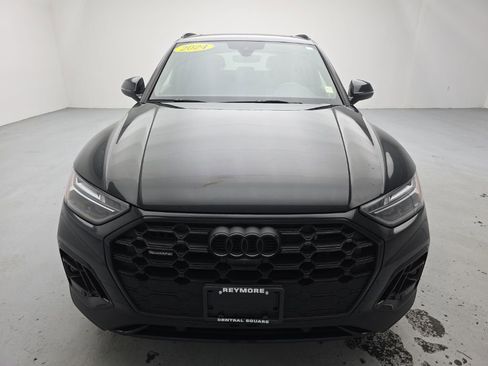 Used 2024 Audi Q5 e Premium Plus w/ Premium Plus Package AWD/4WD image 3