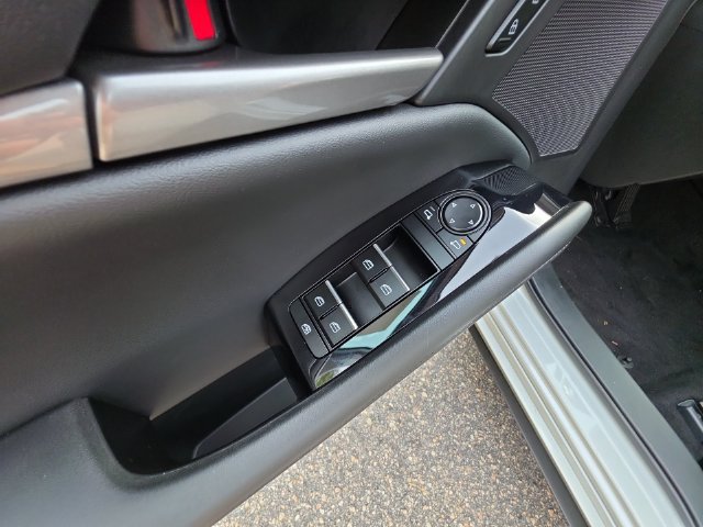 Certified 2025 MAZDA MAZDA3 s Sport FWD image 13
