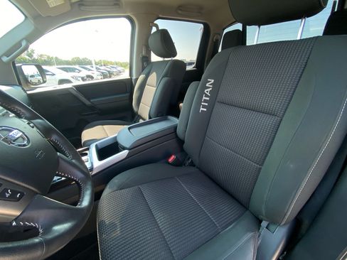Used 2014 Nissan Titan PRO-4X AWD/4WD image 9