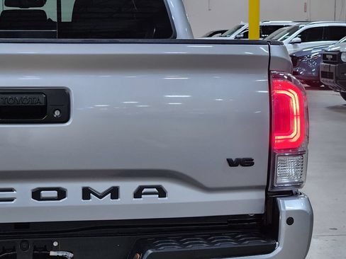 Used 2023 Toyota Tacoma TRD Sport w/ Technology Package RWD image 22