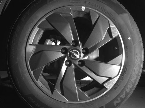 Used 2025 Nissan Rogue SV image 12