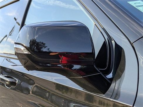 Certified 2024 Cadillac Escalade ESV V w/ LPO, Floor Liner Package image 10