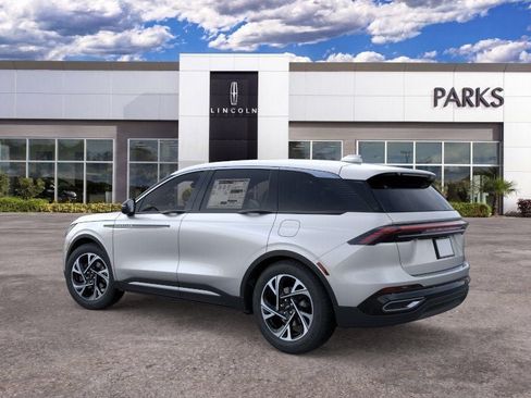 New 2026 Lincoln Nautilus Premier AWD/4WD image 4