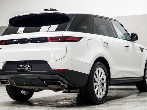 Used 2025 Land Rover Range Rover Sport SE AWD/4WD image 14