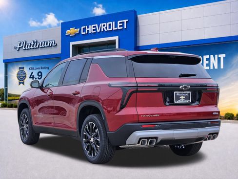 New 2026 Chevrolet Traverse LT w/ Sun and Wheel Package FWD image 4