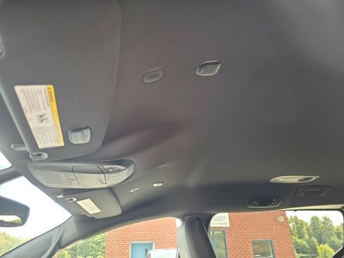 New 2026 Chrysler Pacifica Select w/ S Appearance Package image 21