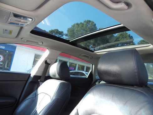 Used 2020 Kia Optima Premium FWD image 9