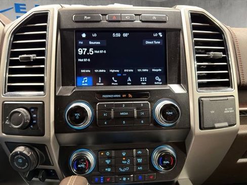Used 2019 Ford F150 King Ranch w/ Equipment Group 601A Luxury AWD/4WD image 13