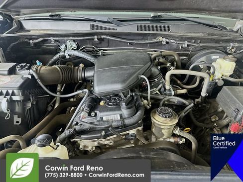 Used 2017 Toyota Tacoma SR AWD/4WD image 32