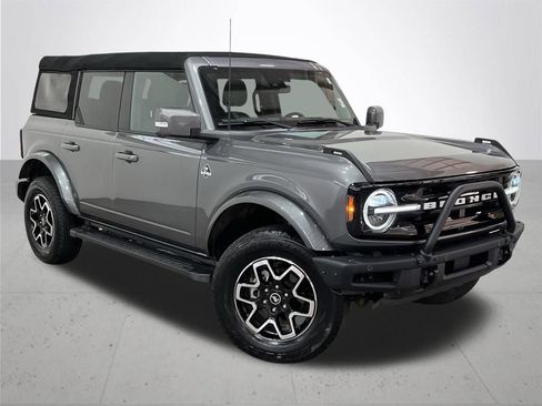 Used 2024 Ford Bronco Outer Banks AWD/4WD image 7