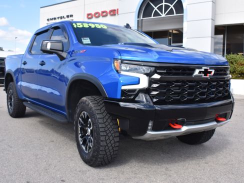 Used 2023 Chevrolet Silverado 1500 ZR2 image 3