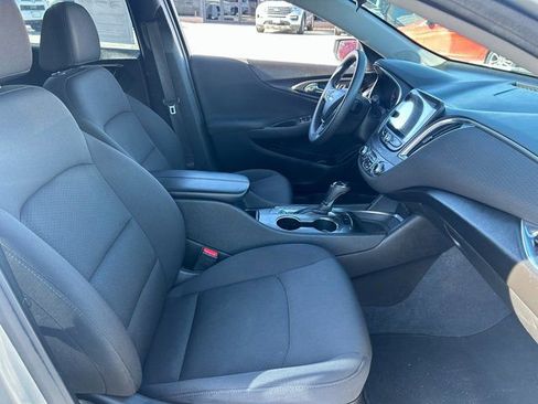 Used 2019 Chevrolet Malibu LT image 35