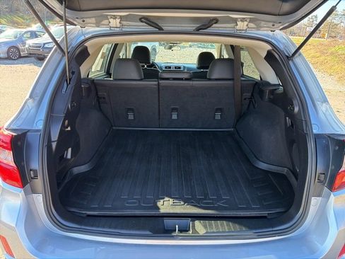 Used 2016 Subaru Outback 2.5i Limited image 12