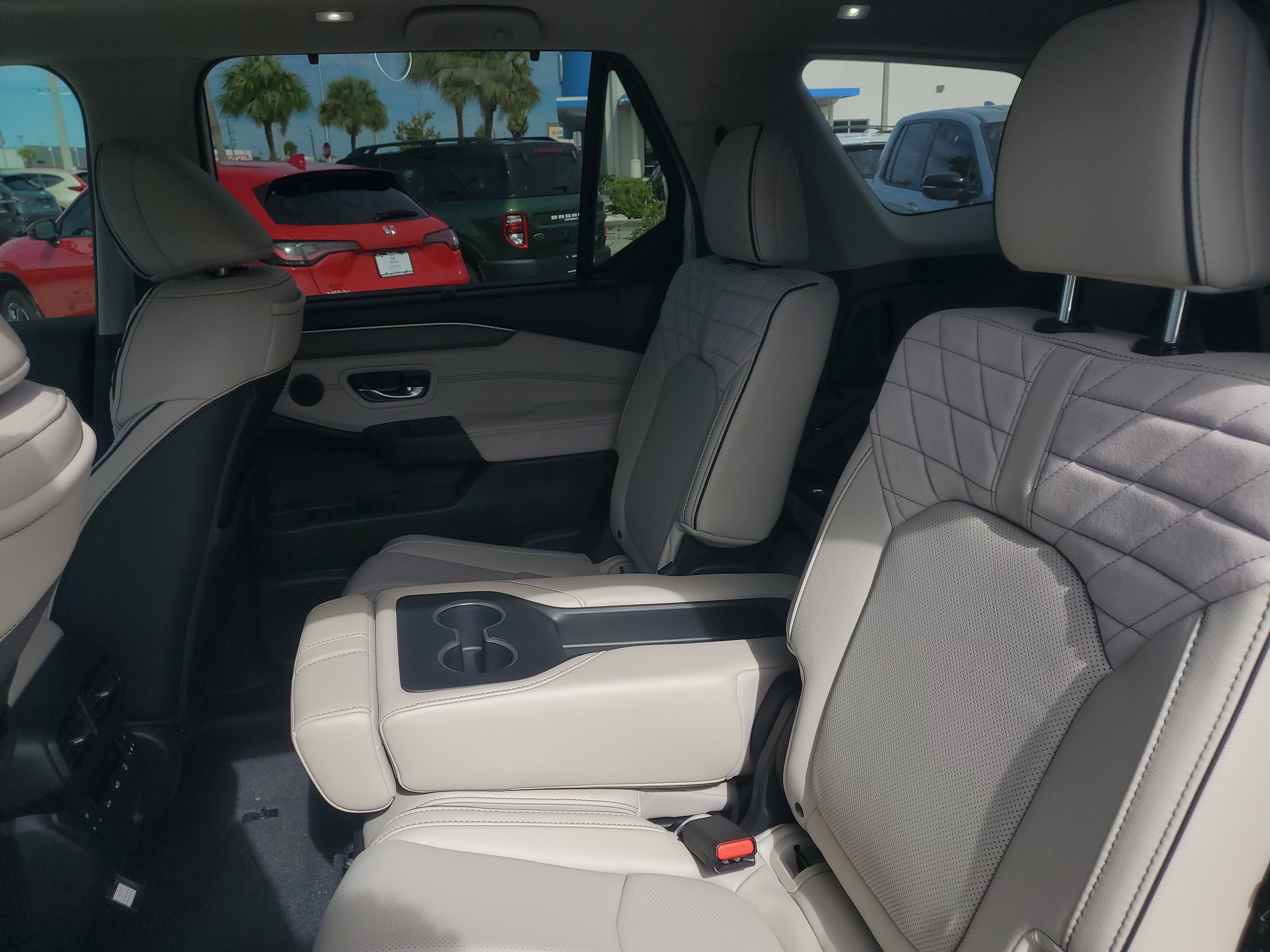 New 2026 Honda Pilot Elite image 13