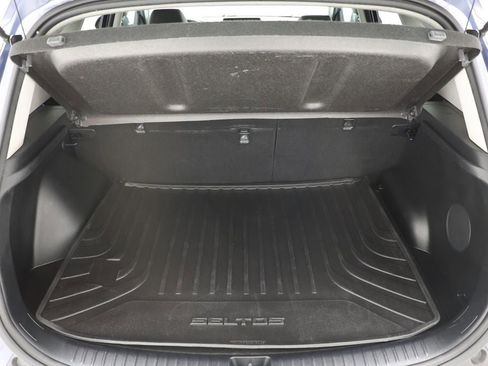 Used 2023 Kia Seltos SX image 32