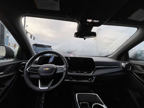 Used 2025 Chevrolet Equinox LT image 33