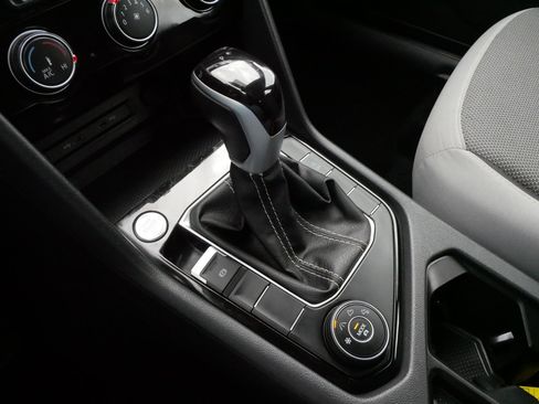 Certified 2024 Volkswagen Taos S AWD/4WD image 24