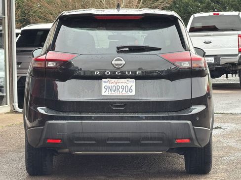 Used 2025 Nissan Rogue SV FWD image 5