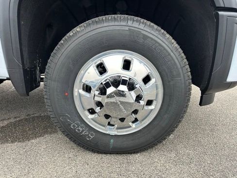 New 2026 GMC Sierra 3500 Denali w/ Denali Reserve Package image 6