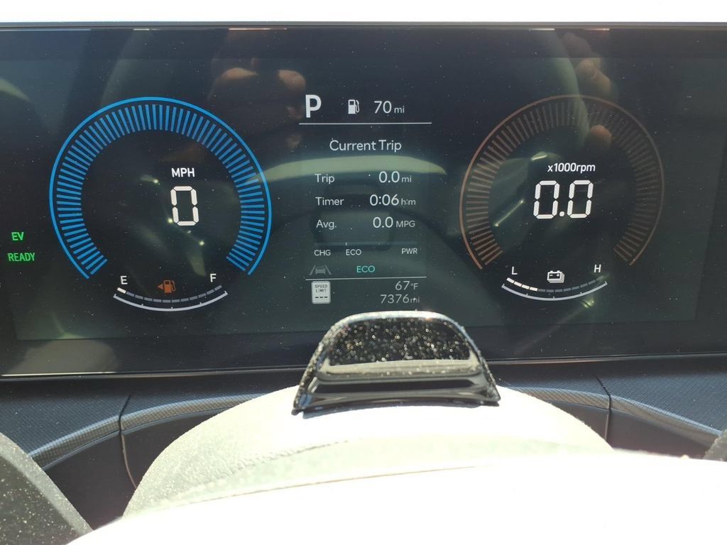 Used 2026 Hyundai Santa Fe SEL FWD image 18