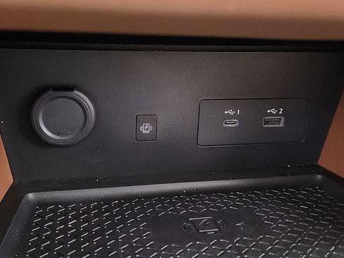 Used 2023 Nissan Pathfinder Platinum image 22