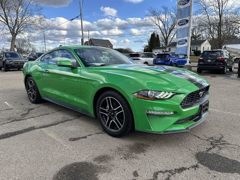 Used 2019 Ford Mustang Premium image 11