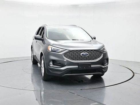 Certified 2024 Ford Edge SEL w/ Convenience Package AWD/4WD image 4
