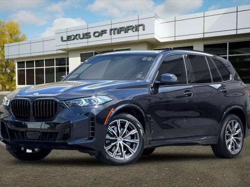 Used 2025 BMW X5 xDrive40i w/ M Sport Package AWD/4WD image 1