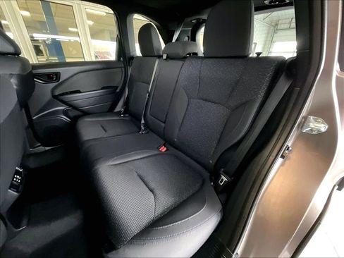 Used 2025 Subaru Forester Premium image 15