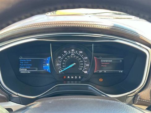 Used 2017 Ford Fusion Platinum AWD/4WD image 16